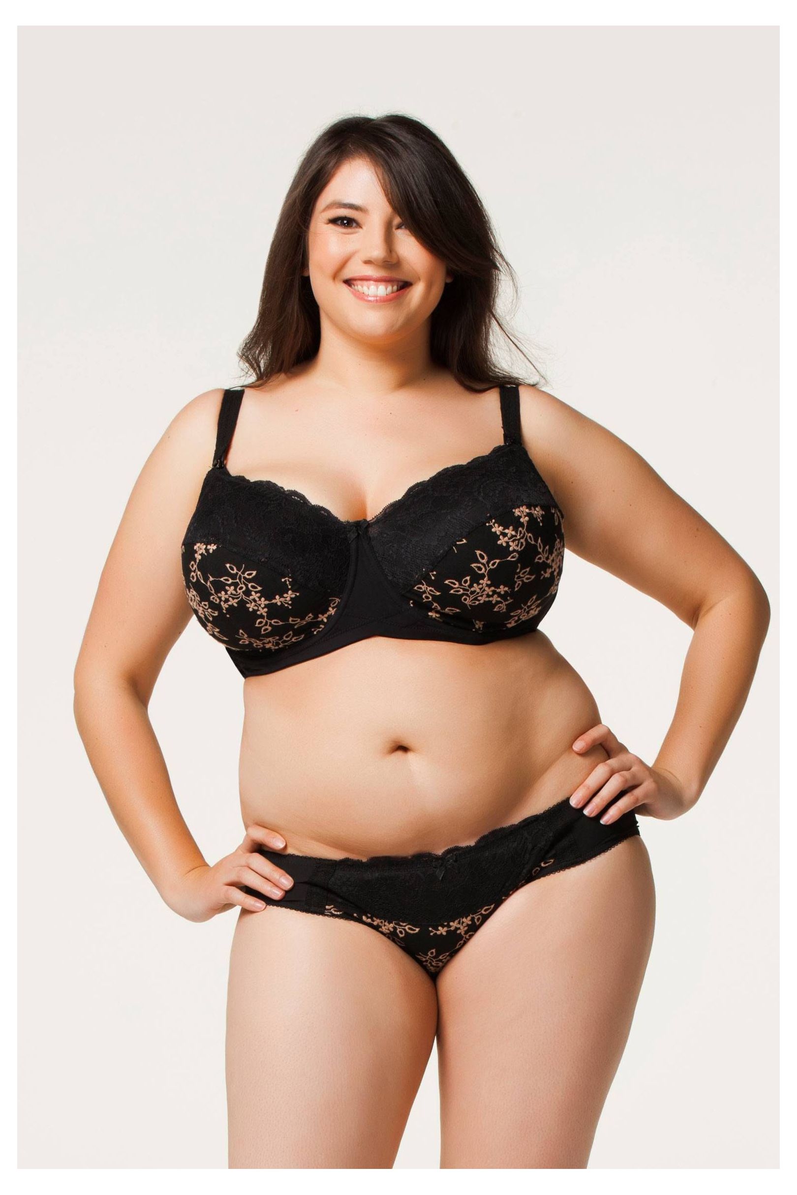 Shopping Tips for Maternity and Nursing Bras Our bras are returnable/exchangeable within 30 days, as long as the tags are still attached and the bra unworn and unwashed. For U.S. orders, return and exchange shipping is free. Underwear must be unworn, with tags attached, in order to be eligible for exchange or site credit.