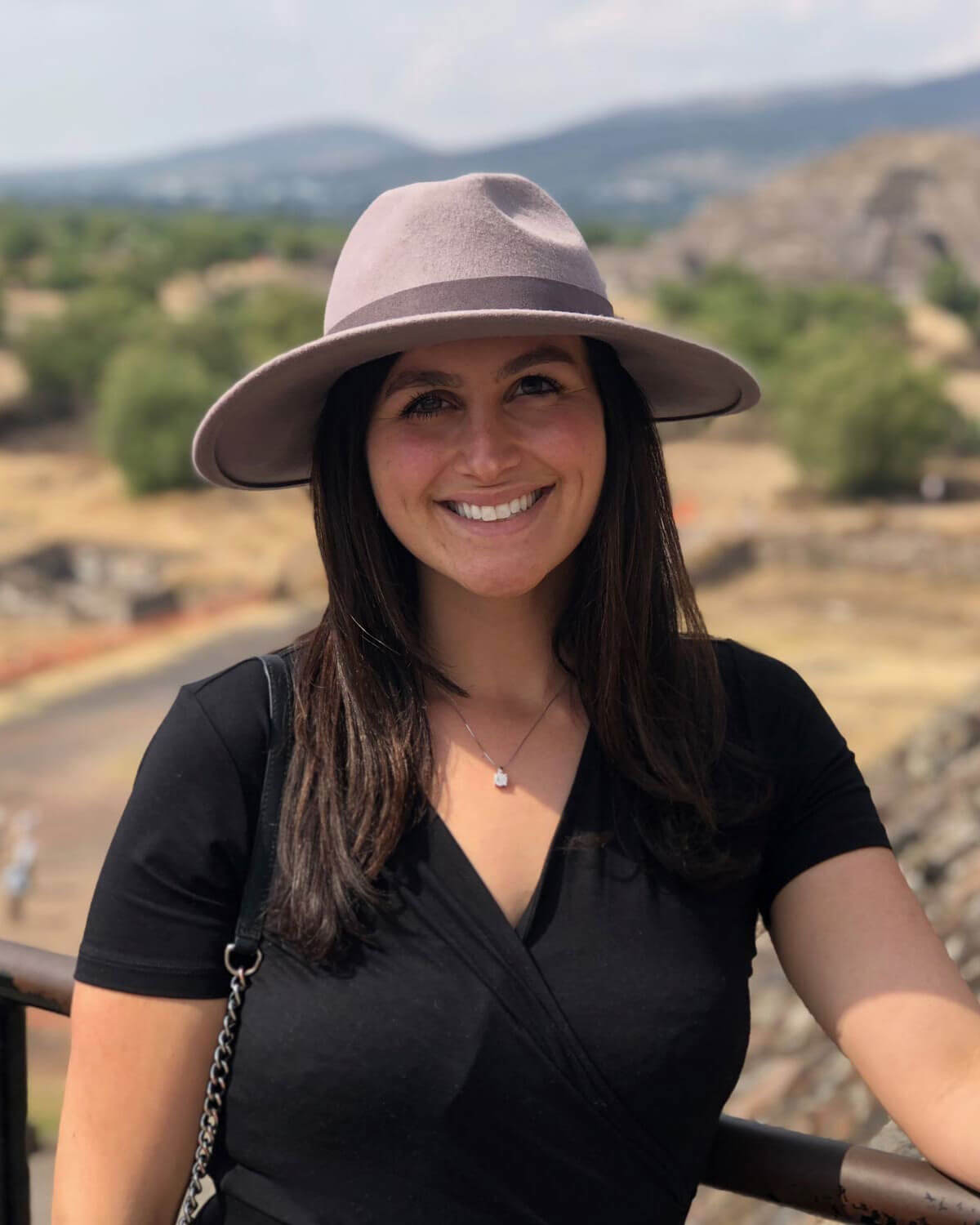 Meet Jaren — Registered dietician, lactation consultant and mama.