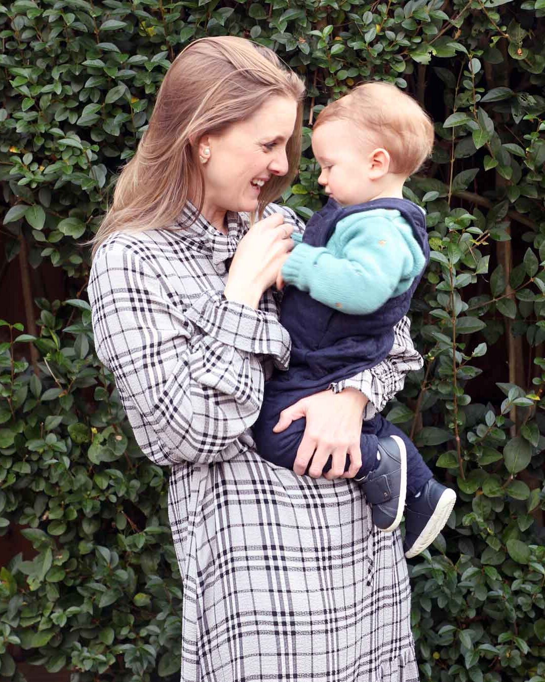 mum with bub