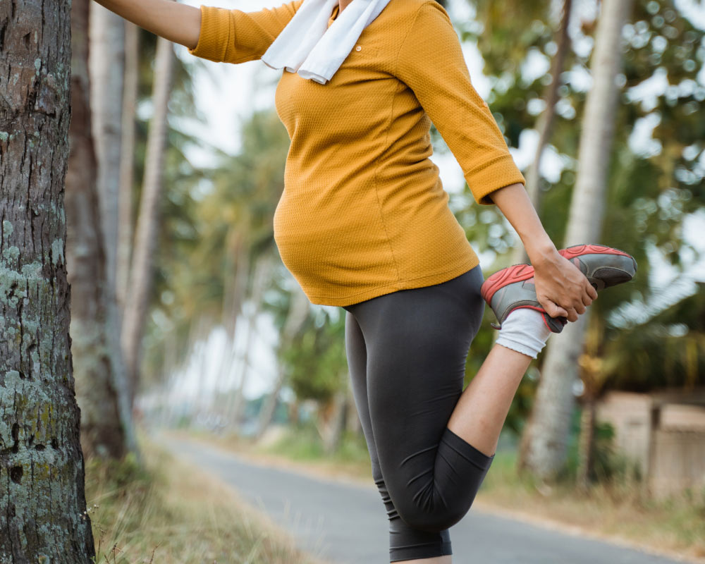 pregnant woman exercising