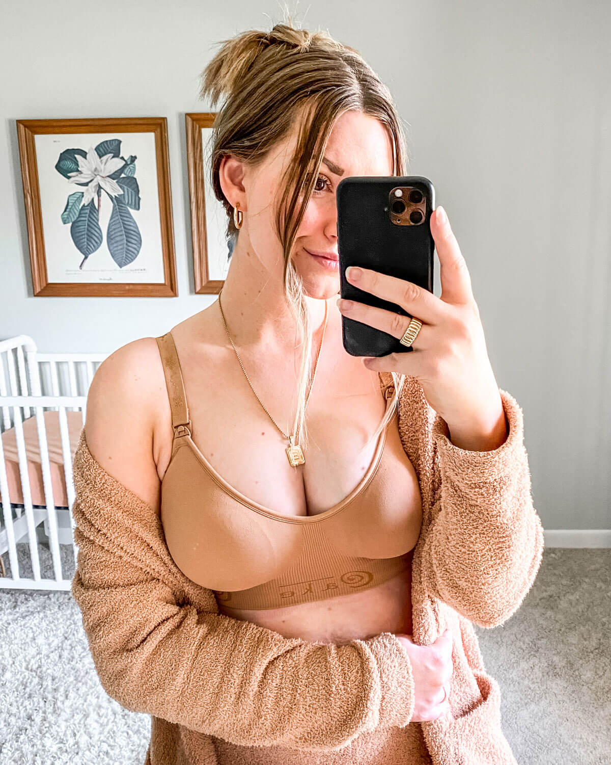 What to Know About Seamless Nursing Bras